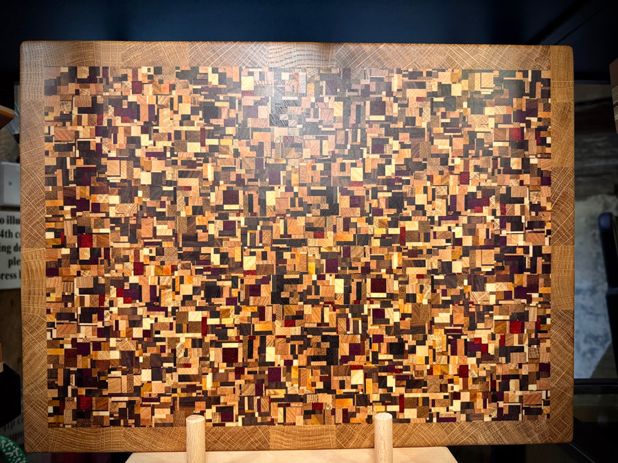 Pixelated end-grain chopping board